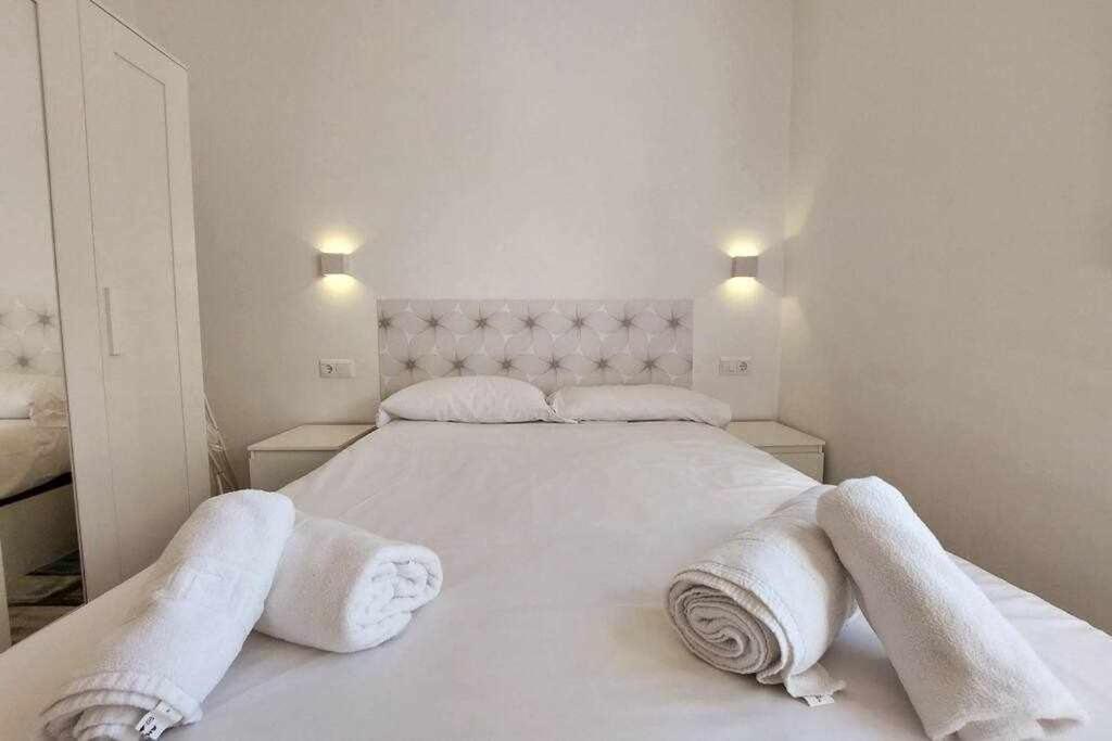 Bonito Apartamento En 2º Linea De Playa & Parking Málaga